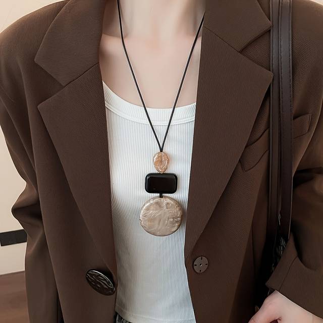 TEMU 1pc Bohemian Minimalist Geometric Long Necklace - Black & Beige Acrylic Ethnic Statement Jewelry For Women, Versatile Casual Attire & Gift Idea, Cute Necklace, Vintage Aesthetic, Textured Design