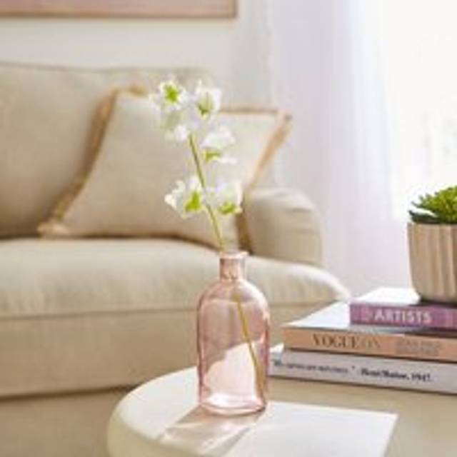 Small Artificial Sweet Pea Stem - Cream