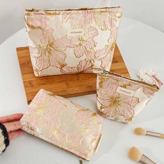 SHEIN 1Pc Gold Floral Pattern Large Capacity Cosmetic Bag , Women Make Up Bag ,Cosmetic Organizer Handbag Bath Shower Wallet Pouch Portable Cosmetics Brush