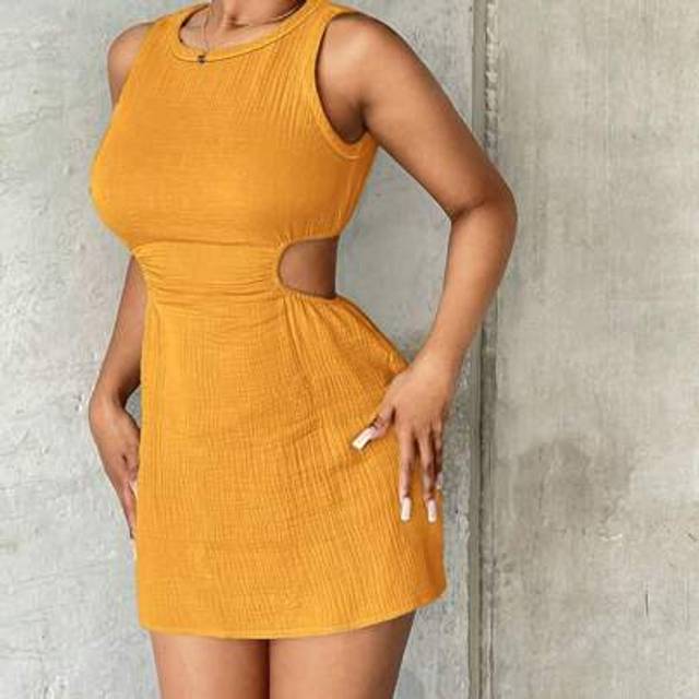 SHEIN Women Solid Color Waist Cutout Round Neck Sleeveless Mini Dress