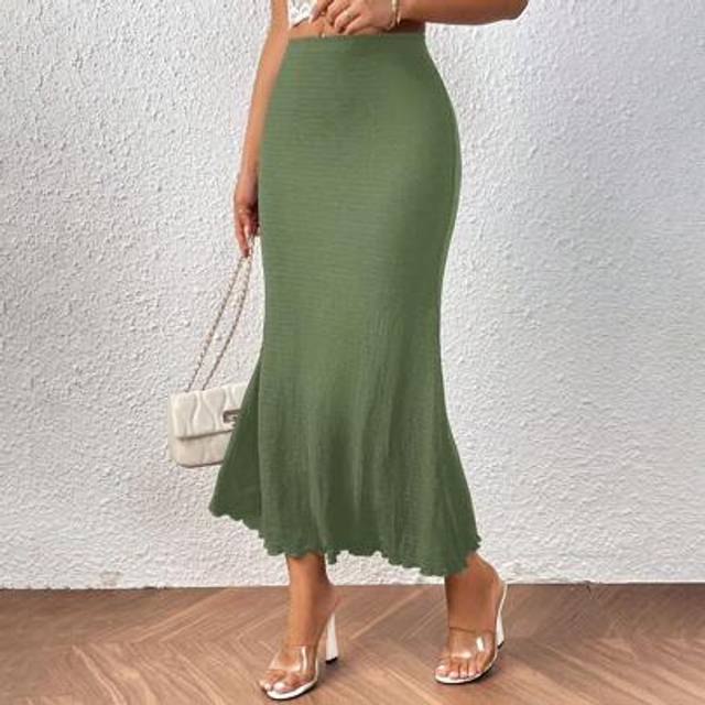 SHEIN Plus Size Women Solid Mermaid Hem Black Skirt, Women&#39;s Summer Clothes, Suitable For People Of Shorter Stature