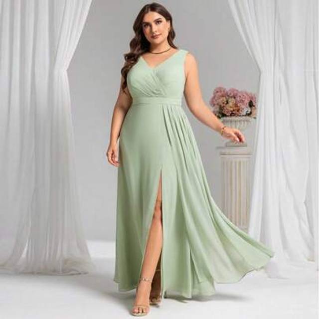 EVER-PRETTY Plus Romantic V Neck Sleeveless Ruched Bust High Split Bridesmaid Dresses For Wedding Party Wedding Guest