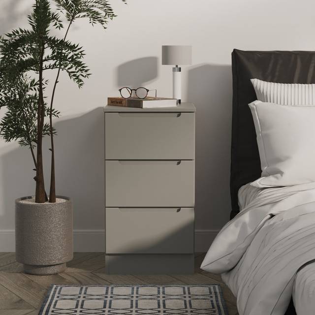 Bisma 3 Drawer Bedside in Dusk Grey (Ready Assembled) (70cm H X 37cm W X 39cm D)