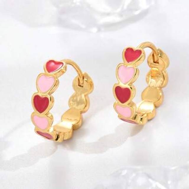 SHEIN 1 Pair Personalized Girl Cute Oil Drop Color Connected Little Heart Earrings Girls Daily Life Jewelry Earrings