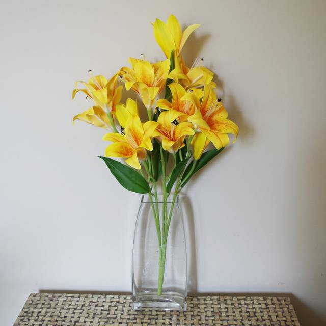 Lilies Bush - Yellow (60cm H X 30cm W X 30cm D)