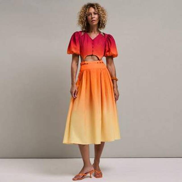 SHEIN 2pcs Women&#39;s Front Button Ombre Color Blouse And Pleated Skirt Casual Set