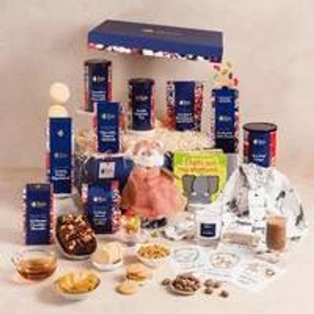 The Parent and Baby Congratulations Hamper