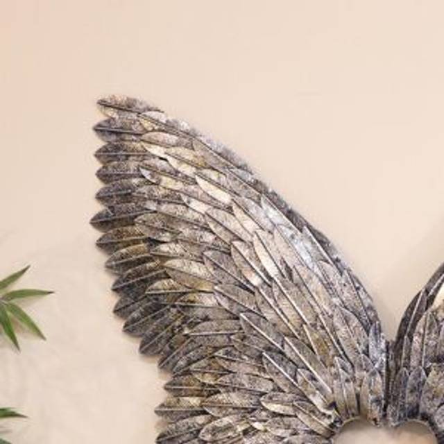 Pair of Large Silver Metal Angel Wings Material: Home Decor & Accessories/Wall Art & Plaques