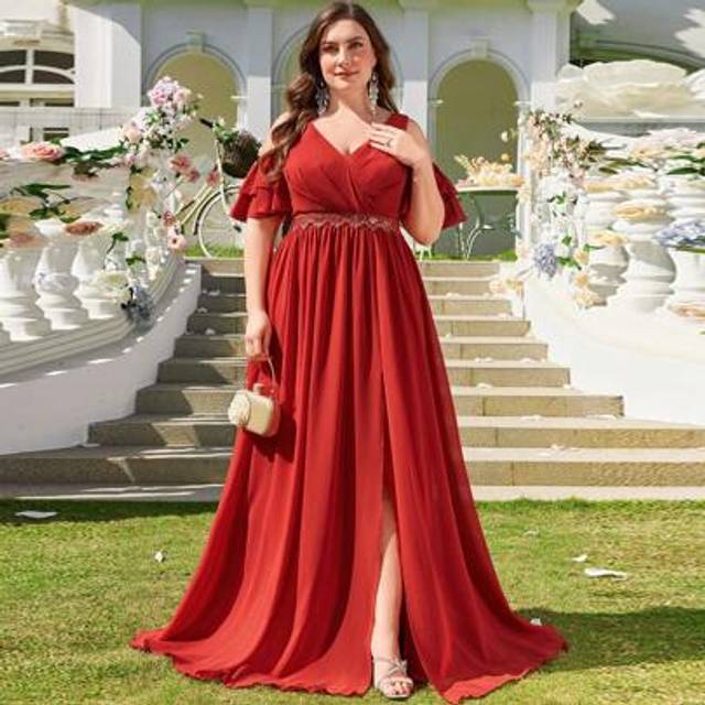 SHEIN Plus Size Chiffon Minimalist Sexy Deep V-Neck Handmade Ruched Fitted Party Dress, Suitable For Ball, Wedding