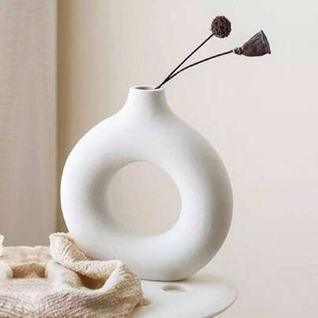 SHEIN Elegant Modern White Matte Vases - Versatile Minimalist Decor For Home & Office | Unique Single-Layer & Multi-Layer Design Statement Pieces (Competiti