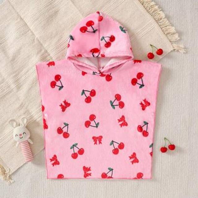 SHEIN Baby Girl Strawberry Pattern Hooded Cozy Flannel Absorbent Bathrobe, Pajamas, Blanket, Suitable For All Seasons And Occasions Like Bathroom And Beach,