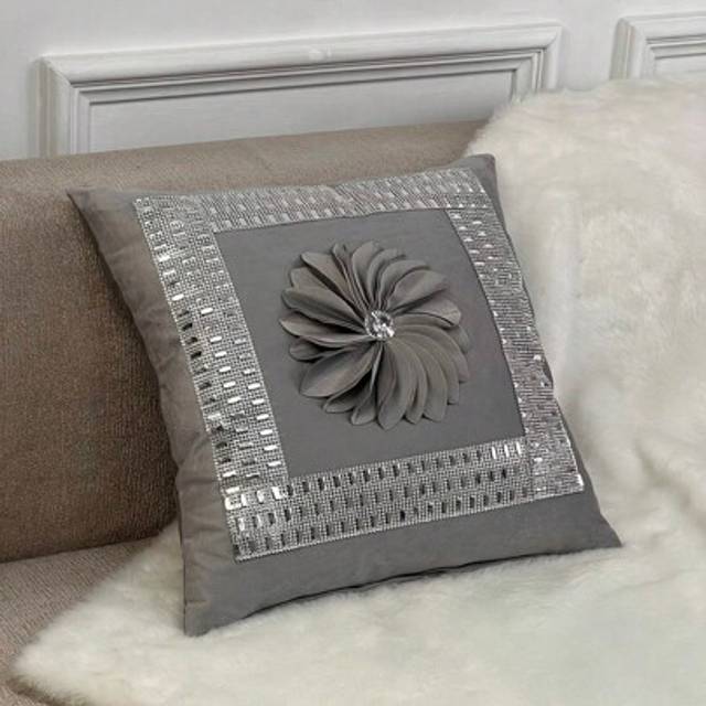 SHEIN 1pc Velvet Patchwork Flower & Rhinestone Decorative Throw Pillow Case, Bedroom & Living Room Cushion Cover Pillows Bedding Room Decor Home Decor Bedro
