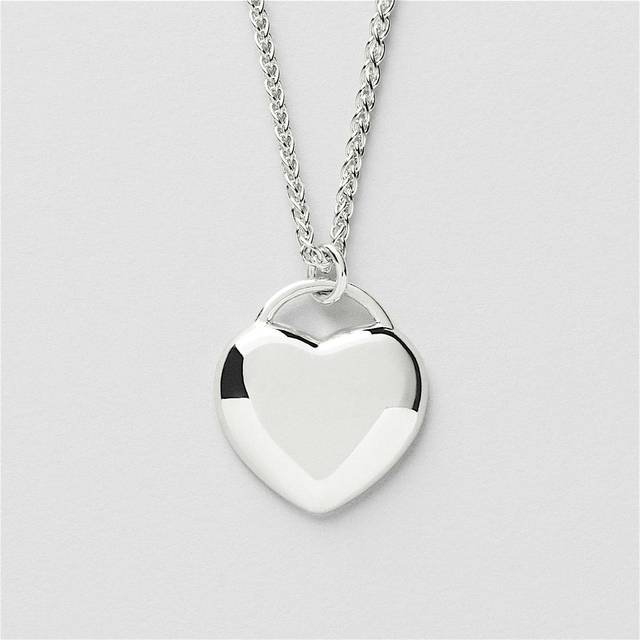 Love Heart Halsband Gravyr