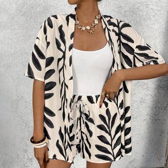 SHEIN Plus Size Women&#39;s Short Sleeve Shirt And Elastic Waist A-Line Shorts Casual Holiday Printed Beach Set,Holiday Outfits