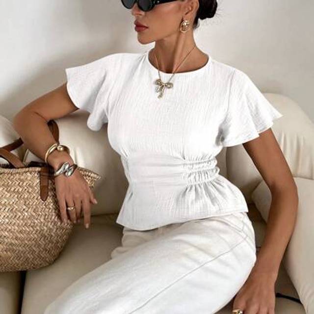Siren Gaze Women&#39;s Solid Color Round Neck Ruffle Sleeve Side Pleated Fashion Blouse