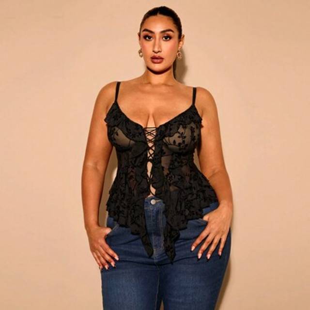 SHEIN Plus Size Women Spaghetti Strap Tank Tops & Vests, Bow Decor, Summer Dresses, Elegant Holiday Party Outfit, Birthday Outfits, Valentine&#39;s Day