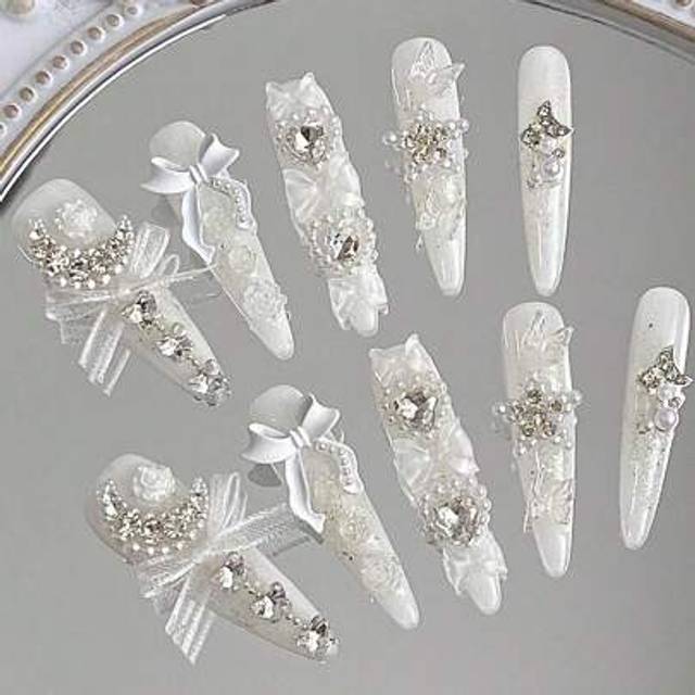 SHEIN A Piece Of Ultra Long Armor Wedding Dress White Satin Face Base Three-Dimensional Moon Pearl Camellia Simple And Atmospheric Pure Handmade Wearing Arm