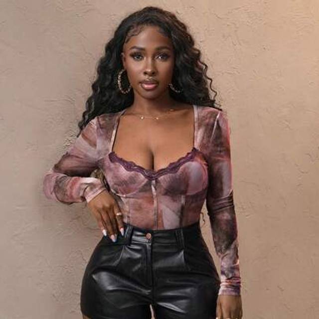 Slaydiva New Elegant Casual Square Neck Lace Decoration Sfumato Pattern Print Long Sleeve Women&#39;s Bodysuit-G