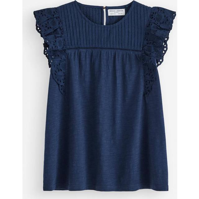 Topp med broderie anglaise