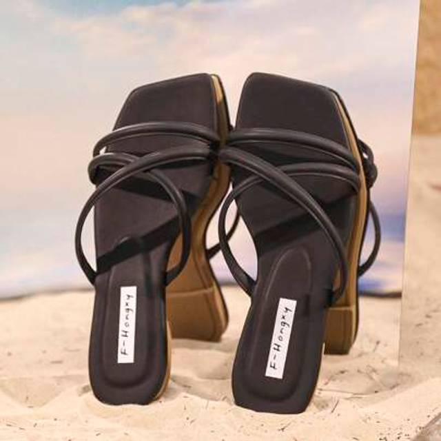 planare Women&#39;s Summer Black Strappy Flat Sandals, Square Open Toe Slip On Toe Slides Sandals With Crisscross Band, Comfortable Beach Shoes Slippers, Casual E