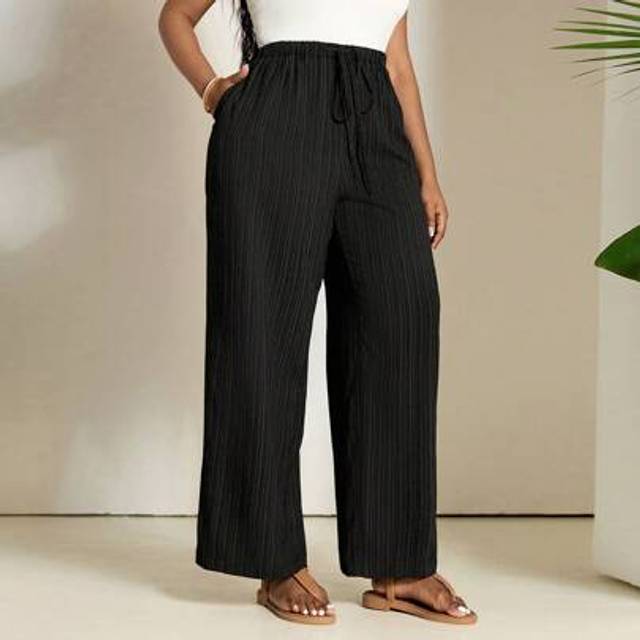 SHEIN Plus Size Women Black Woven Loose Fit Pants