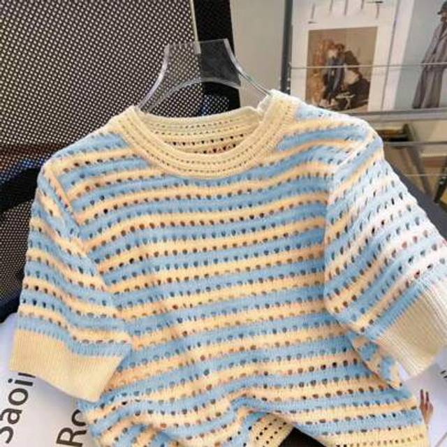 Franclia New Style Hollow Striped Short Sleeve Round Neck Cropped Knit Top For Women (Random Hollow Design)