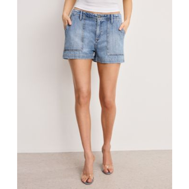 Mid-Rise Straight Denim Shorts - Indigo - Good American is dedicated to making comfort and support easily accessible through its designs. Helmed by Khloe Kardashian, each piece is whipped up from high-quality fabric with uncompromising attention to detail and the perfect fit in mind.