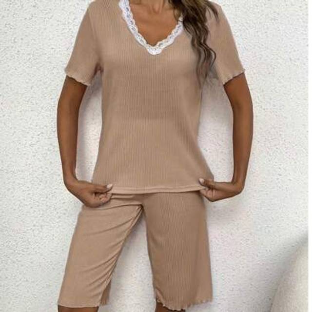 SHEIN Women Lace Trim Color Block Short Sleeve & Shorts Pajama Set, Suitable For Spring, Summer And Autumn