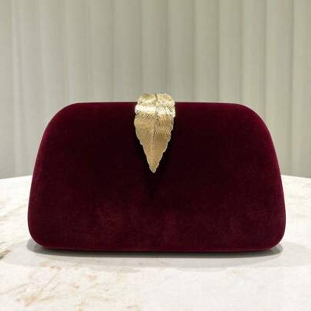 SHEIN 1pc Vintage Velvet Wine Red Color Elegant Ladies Clutch Bag, Metallic Leaf Decor, Formal Evening Handbag Suitable For Gala, Wedding, Special Occasion