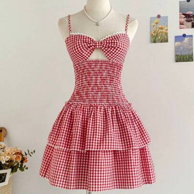 Soleia Women&#39;s Holiday Red & White Gingham Shirred Shirred Hollow Low Waist Backless Bowknot Double Layer Ruffle Hem Mini Dress, Suitable For Christmas, Part