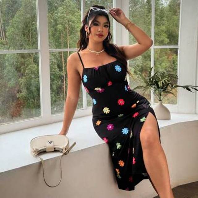 Solflare Plus Size Women Floral Print Side Slit Hem Slip Dress For Summer Vacation