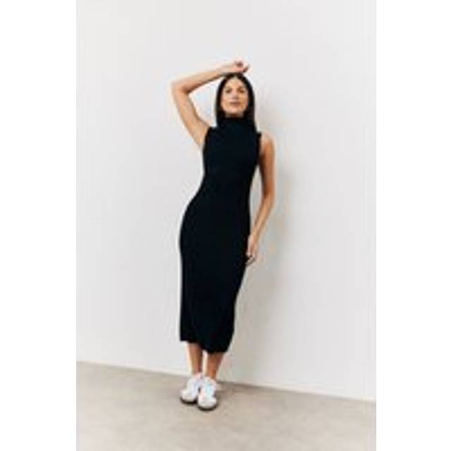 Black Fine Gauge Roll Neck Knit Co-Ord Midi Dress - 14-16