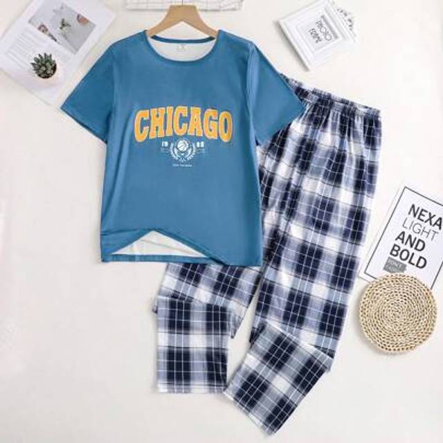 SHEIN 2pcs Teens Boys Letter Graphic Comfy Casual Short Sleeve T-Shirt And Pants Loungewear Set