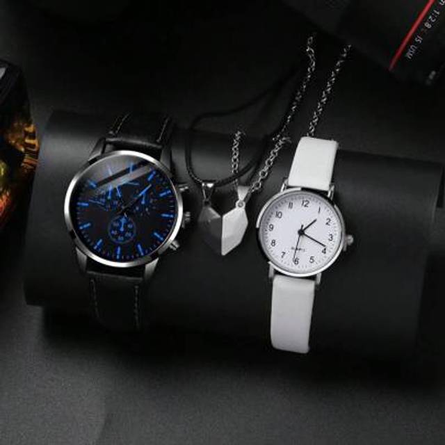 SHEIN 4pcs Fashionable And Exquisite Gifts, Gift Set Simple Round Quartz Watch, Round Men&#39;s And Women&#39;s Couple Logo With Heart Pendant Couple Necklace Set