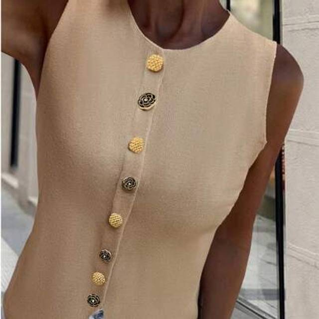 SHEIN Vintage Chic Fashionable Elegant Metal Button Open Front Solid Color Sleeveless Round Crew Neck Business Jacket Work Waistcoat Slim Top Tank Knit Vest