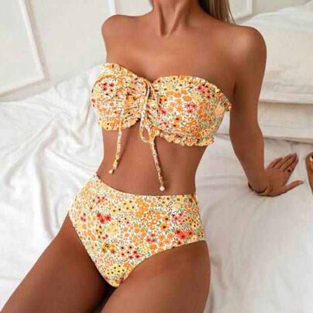 SHEIN Women&#39;s Summer Beach Vacation Outfits - Cute Ditsy Floral Frill Bandeau, Beaded Drawstring Tie Bikini Set