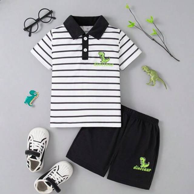 SHEIN 2pcs Toddler Boys Casual Outdoor Fashion Embroidery Pattern Half Open Collar Short Sleeve Top And Shorts Set, Spring/Summer Sports Suit