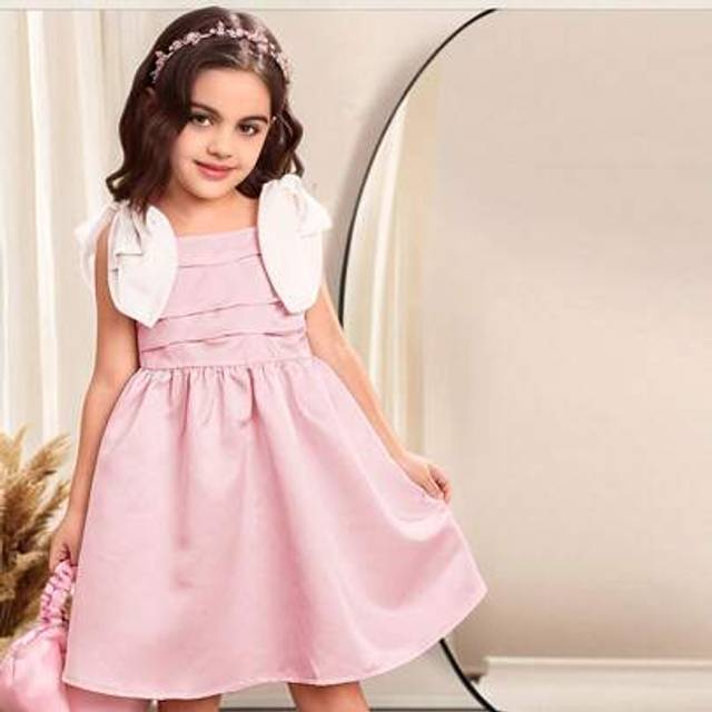 SHEIN Young Girl Fashion Woven Solid Color 3D Bow Jumper Dress