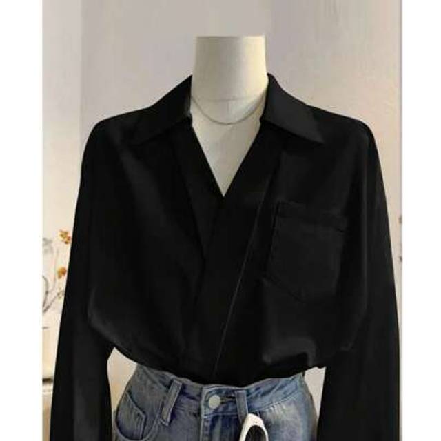 SHEIN Stylish Semi-Open V-Neck Black Long Sleeve Shirt Women, Korean Loose Casual Commuting Blouse
