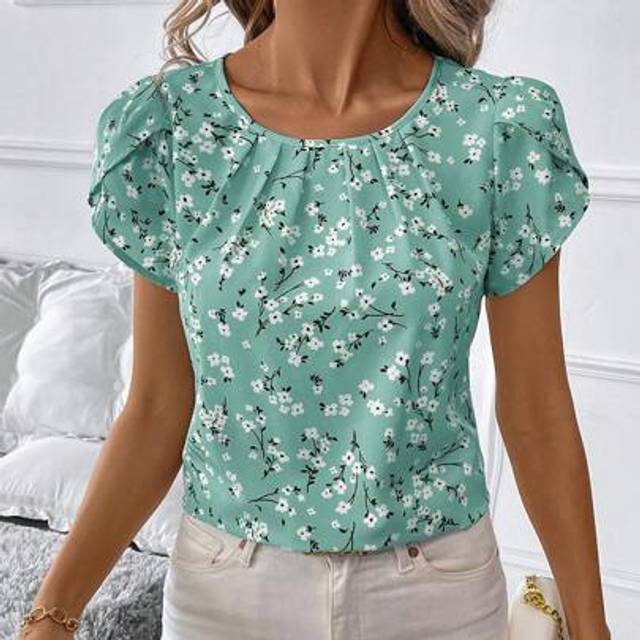 SHEIN Women&#39;s Casual Round Neck Short Sleeve Ditsy Floral Ruffle Hem Blouse