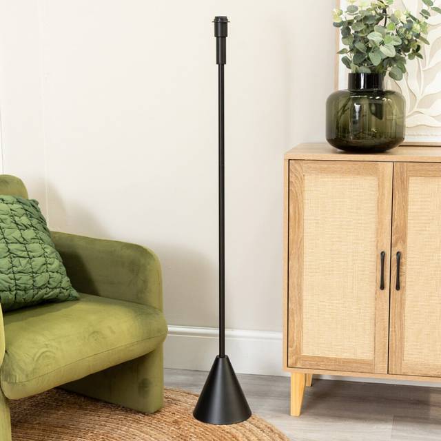 ValueLights Mitch Black Single Stem Triangle Floor Lamp Base