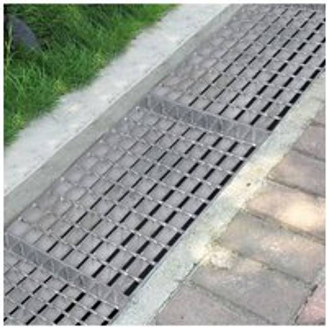 100cm W x110cm D Heavy Duty Outdoor Drain Cover Grate Galvanized Steel - Silver - One Size