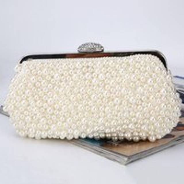Pearl and Crystals Elegance Clutch - Cream - One Size