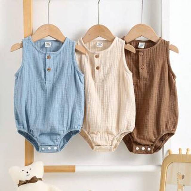 SHEIN 3pcs Set Newborn Baby Boy Cute Solid Color Muslin Sleeveless Rompers Basic Multipack For Summer Baby Boy Sleeveless Romper Baby Bubble Romper Neutral