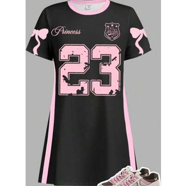 SHEIN Cute Bow, English Number 23 Print, Tween Girls Casual Minimalist Fashionable Sporty T-Shirt Dress, Black Short Sleeve Midi Length, Suitable For Summer