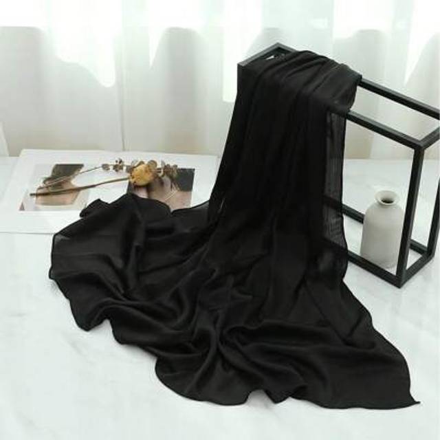 SHEIN 1pc Women&#39;s Elegant Solid Color Faux Silk Rectangular Scarf, Bandana,Women&#39;s Neck Scarf,Shawl,Light And Thin Comfortable Solid Color Muslim Women&#39;s Wr
