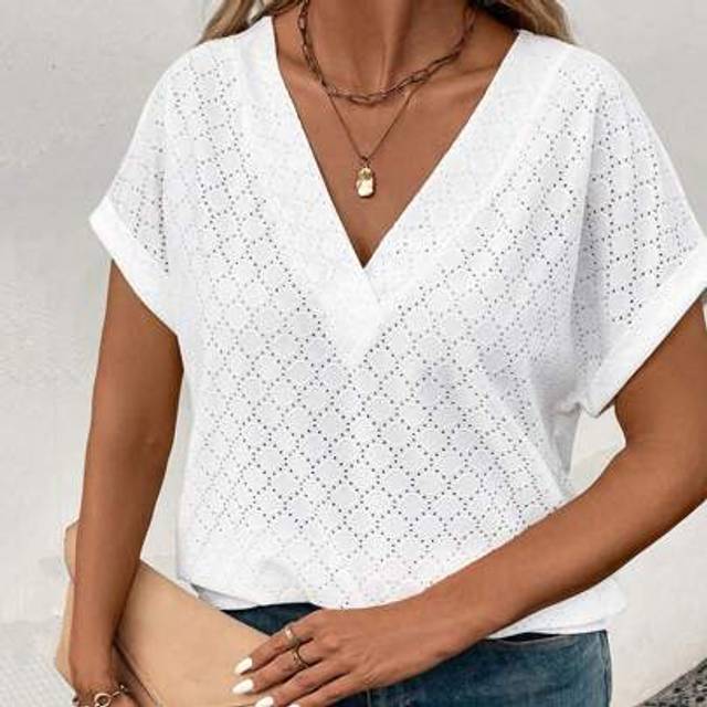 SHEIN New Plus Size Women Fashionable Casual Jacquard V-Neck Overlapping Loose Short Sleeve T-Shirt