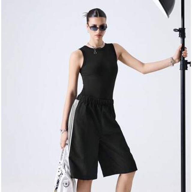 SHEIN 3pcs Solid Round Neck Bodysuit