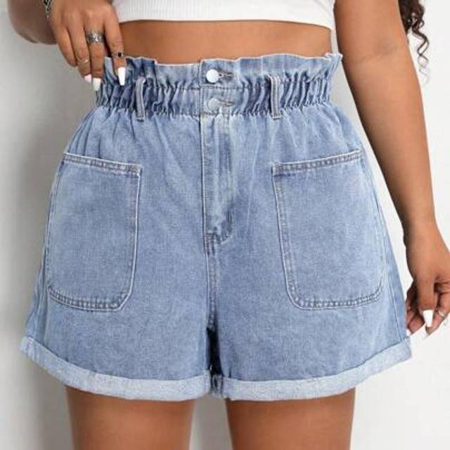 SHEIN Plus Size Women Ruffle Hem Pocket Wide Leg Loose Casual Jean Shorts