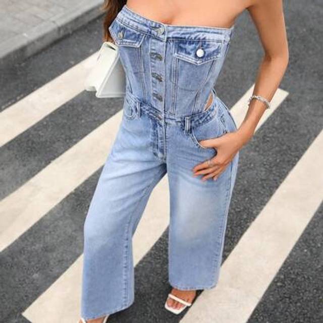 SHEIN Women&#39;s Fashionable Casual Tube Top Denim Jumpsuit